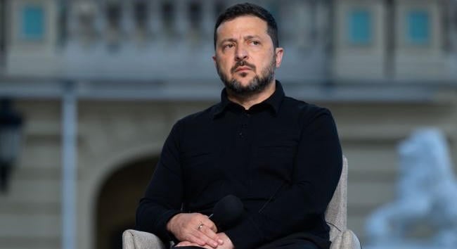 Zelenszkij felszólította Trumpot, hogy léptesse hatályba az Oroszország elleni „pokoli szankciókról” szóló törvényt