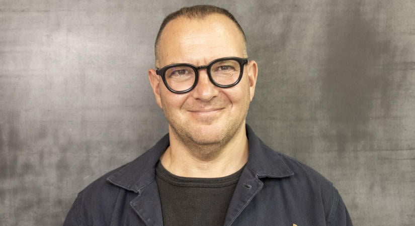 „Valójában a techcégek érdeke, hogy elhiggyük a termékeik félelmetes képességeit”