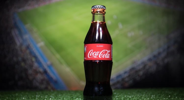 25 csapat, 74 csomagolás: nagyot húzott a Coca-Cola