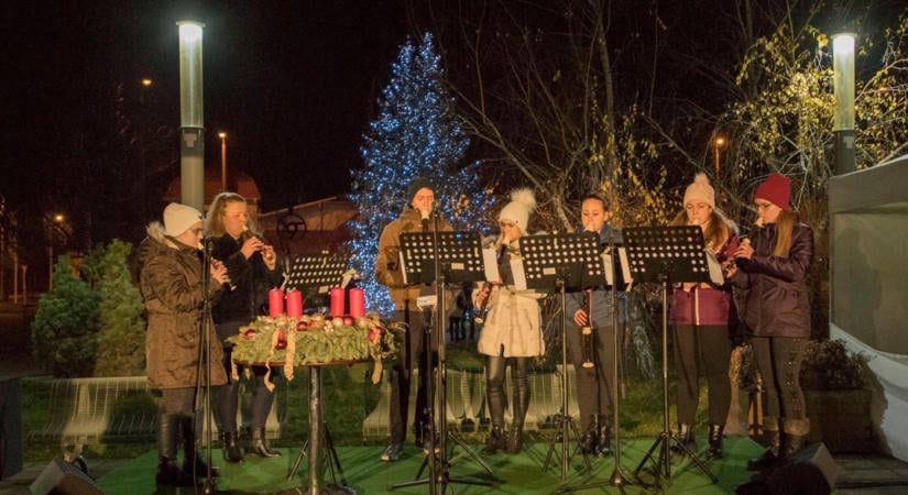Adventi gyertyagyújtás 2026 Hajdúszoboszló