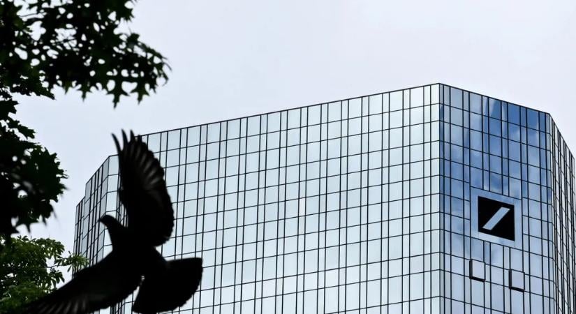 Házkutatást tartottak a Deutsche Bank frankfurti székházánál