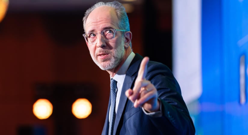 Carlsson-Szlezak: Európa elvesztette a kormányt, és nem a pénzhiány a legnagyobb baja