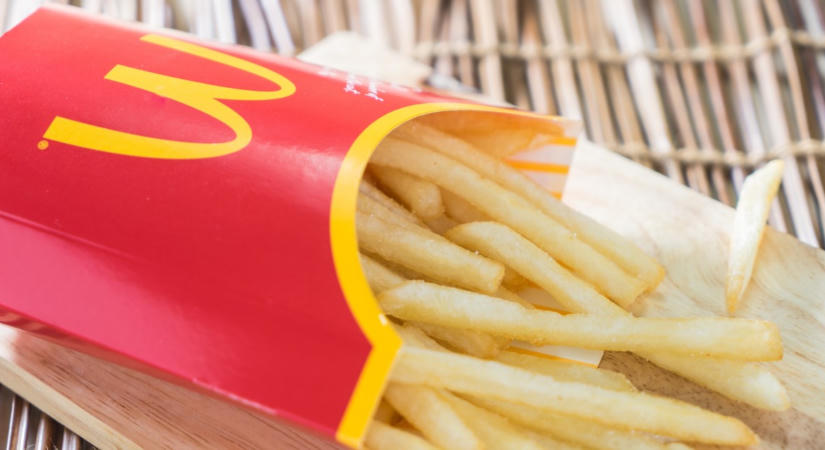 Égési sérüléseket okozott a forró sült krumpli, beperelték a McDonald's-ot