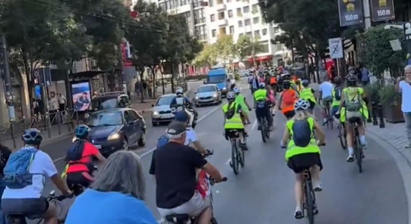 Ovációval és tapssal fogadták a bicikliző egyetemistákat Versecen
