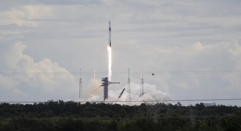 Útnak indult a Nemzetközi Űrállomásra a SpaceX Crew-13 missziója