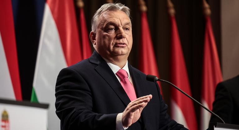 Ezzel a lépéssel puhítaná Orbán Viktort az Európai Bizottság?