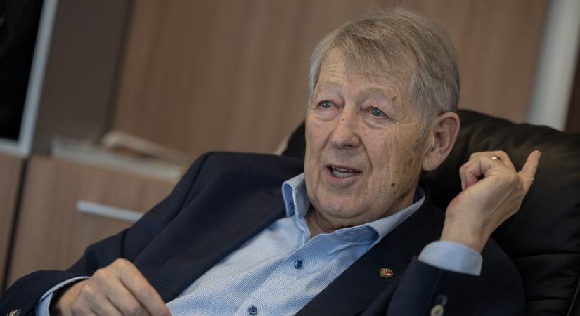 Hetvenöt éves Gellei Imre, a Paksi FC egykori vezetőedzője