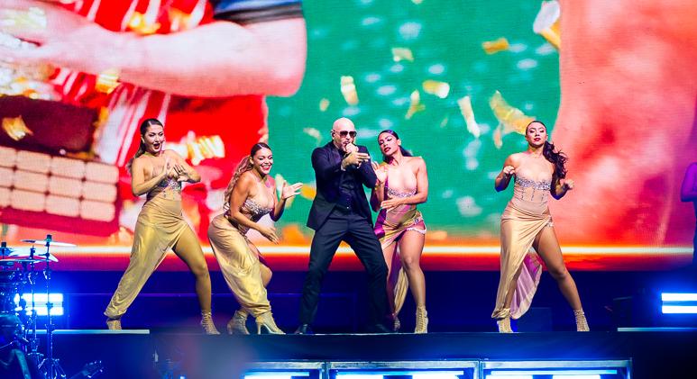 Mr. Worldwide megtartotta 2026 legnagyobb hazai buliját – Pitbull koncertbeszámoló