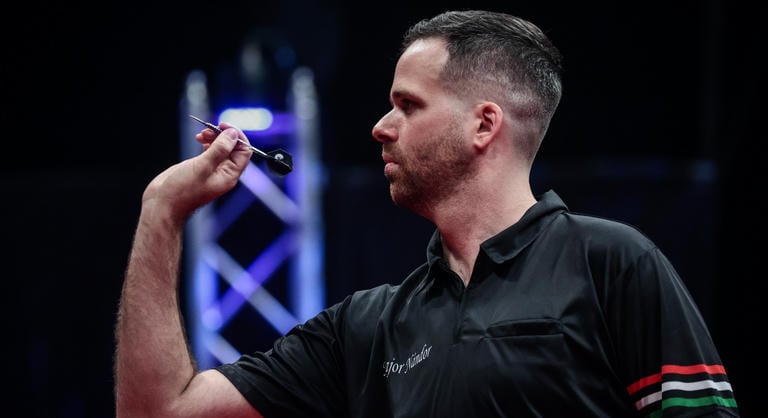 Véget ért a tündérmese: Kádár Lászlót is Major Nándort is világklasszis ellenfél állította meg a Hungarian Darts Trophyn