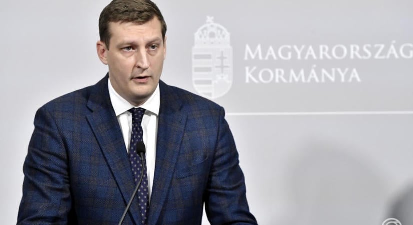 Panyi Miklós nyilvánosan bocsánatot kért