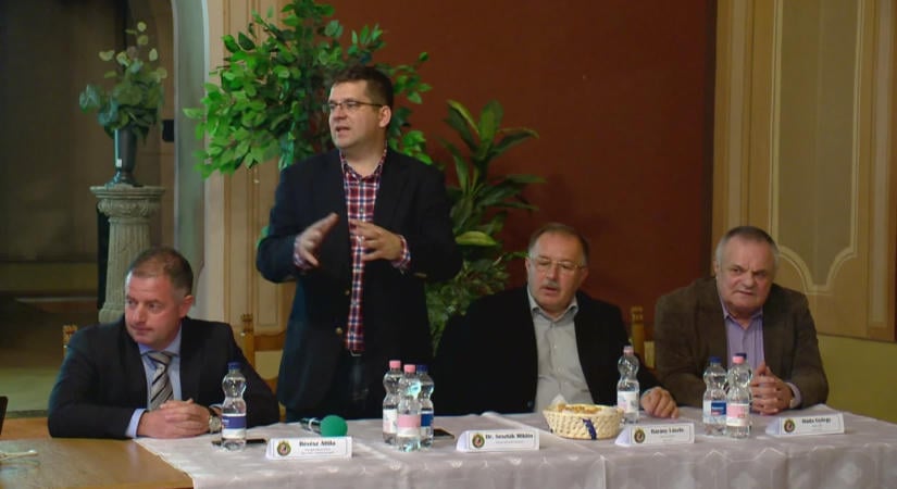 Számonkért milliárdok és lówellness: így néz ki most a letartóztatott Seszták Miklós városa