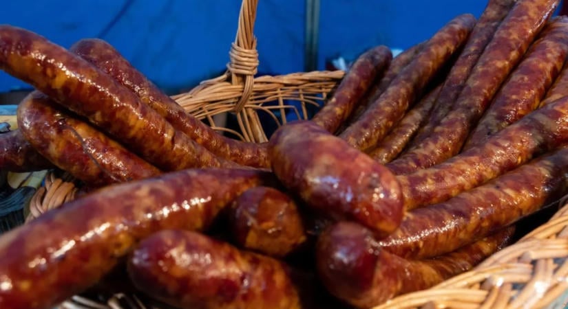 Kolbász, slambuc és töltött káposzta: ilyen még nem volt a Csabai Kolbászfesztiválon