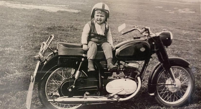 Időutazás a múltba, amikor még csettegők és Pannónia motorok jártak