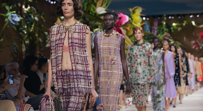 Volt egyszer egy Gabrielle… Mesekönyvvé vált a Chanel 2026-os őszi–téli haute couture bemutatója