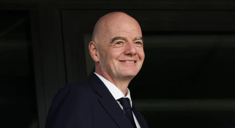 Infantino a Himalája lábánál tárgyalt egy új nemzetközi tornáról
