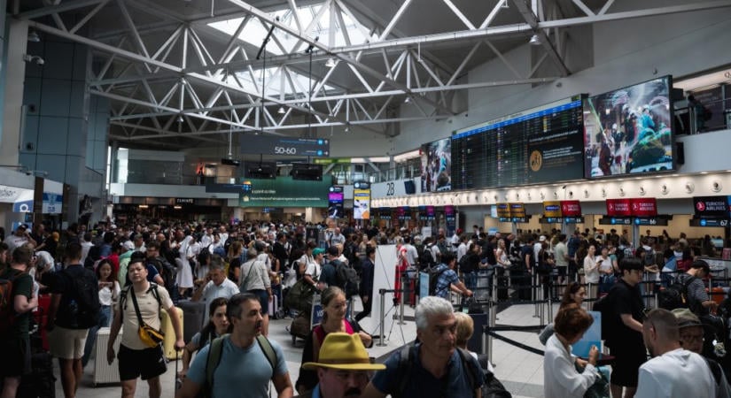Aki a hosszú hétvégén repül, induljon hamarabb Ferihegyre