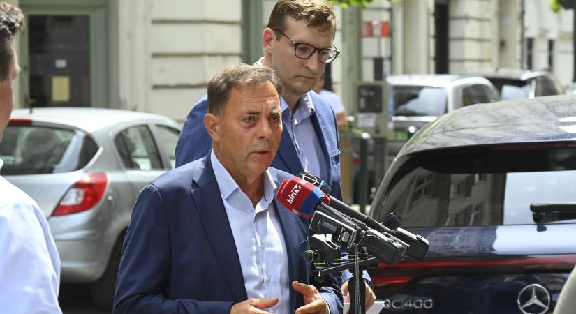 Elítélte az ügyvédi kamara, hogy fideszes képviselők ügyvédeket bélyegeztek meg