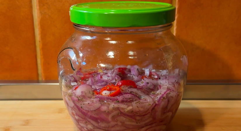 Füstös Sültek Mexikói Koronája: Citrusos Mexikói Lilahagyma