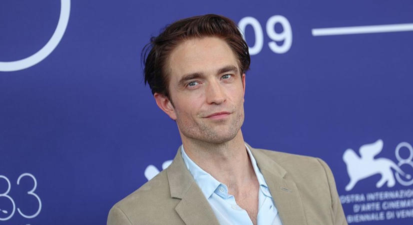 Robert Pattinson a szexuális ragadozók nyomába ered, de a film nem enged könnyű ítéletet