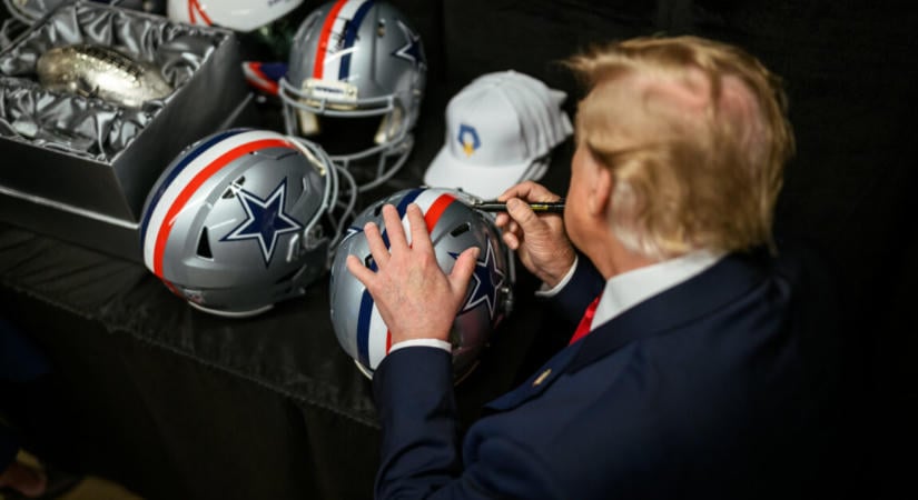 Donald Trump nagy show-val várja a kínai elnököt