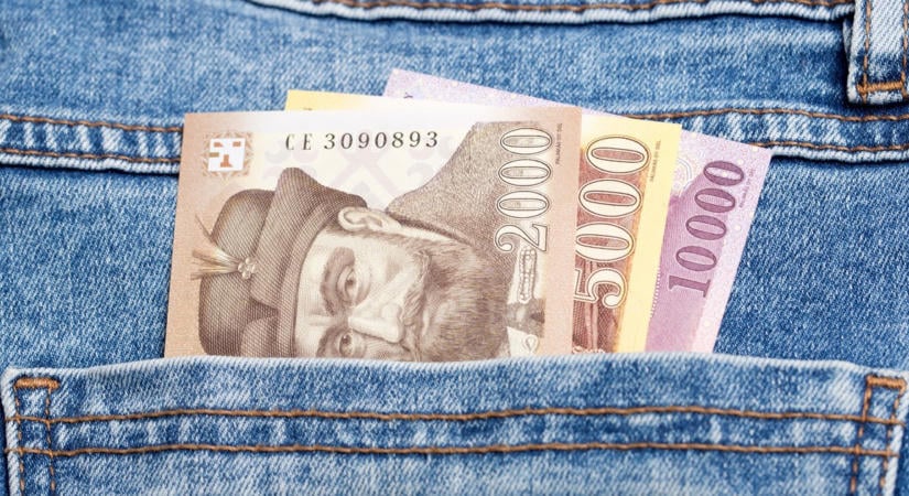 Ennyit keresnek a magyarok a környező országokhoz képest: a lengyelek és a csehek is előttünk járnak