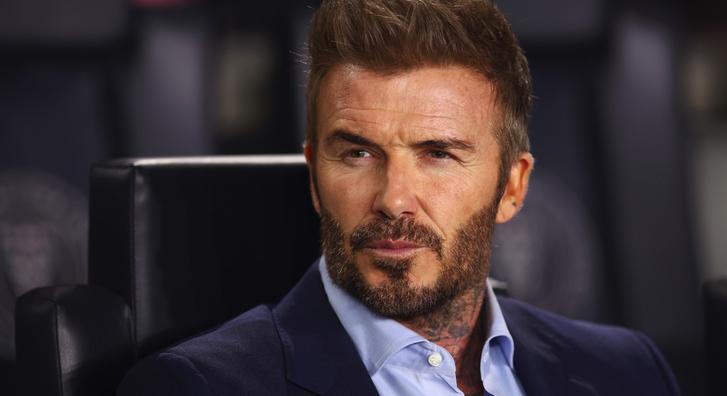 David Beckham a 77 éves édesanyjával lopta el a show-t Wimbledonban