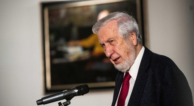 „Teher volt a számukra” – Jeszenszky Géza szerint a Fidesz jól járhat Szijjártó távozásával