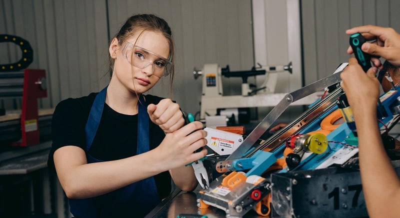 Technológiai ösztöndíj nélkül maradhatnak a duális képzésben tanuló kilencedikesek