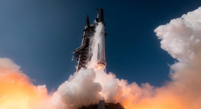 Itt nézheti élőben a Starship történelmi tesztrepülését