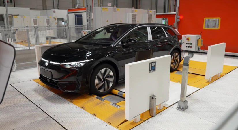 Mindenhol ugyanazt kérdezik a városban: bezár a Volkswagen legkorszerűbb gyára?