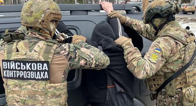 Harkivban elfogták azt az orosz katonát, aki egy lakásban lelőtt öt ukrán katonát