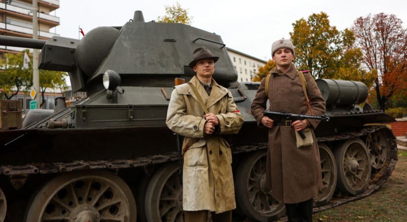 T–34-es harckocsi Győrben: miért lett az 1956-os forradalom egyik jelképes fegyvere? - fotók, videó