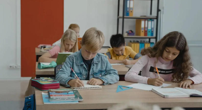 A kárpátaljai iskolák az új tanévre készülnek: mi változik szeptember 1-jéig?