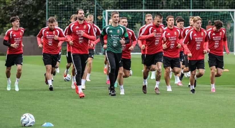 Olvasóinknál Lukács kezdene elöl, Tóth Alex a középpályán, Csinger a védelemben