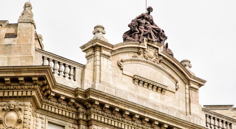 Itt az MNB friss előrejelzése: hatalmas infláció lesz idén, jövőre is velünk marad az árrobbanás!