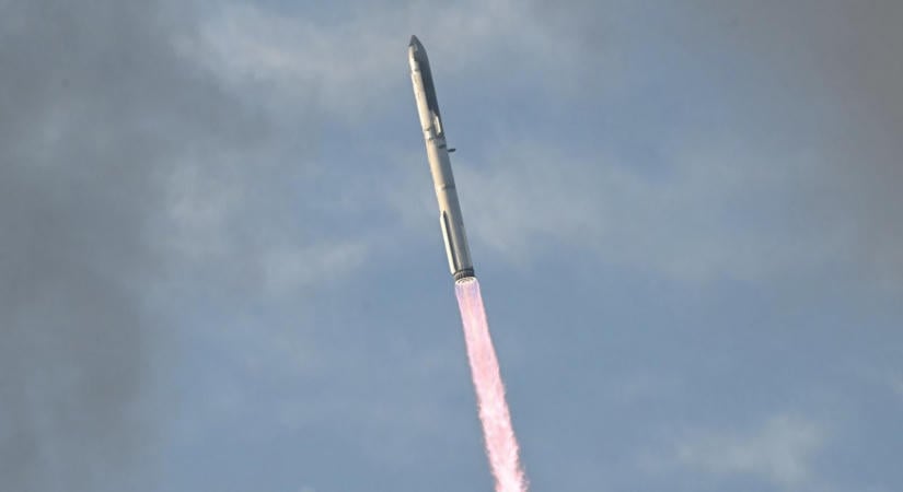 Föld körüli pályára áll Elon Musk Csillaghajója