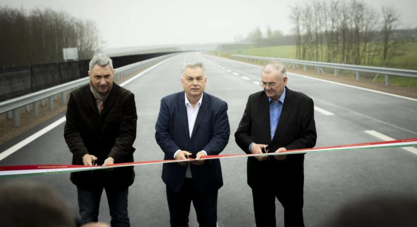 Egy nappal szilveszter előtt jegyezték be Mészáros Lőrinc új magántőkealapját, másnap már Szíjj helyére lépett az egyik koncessziós cégben