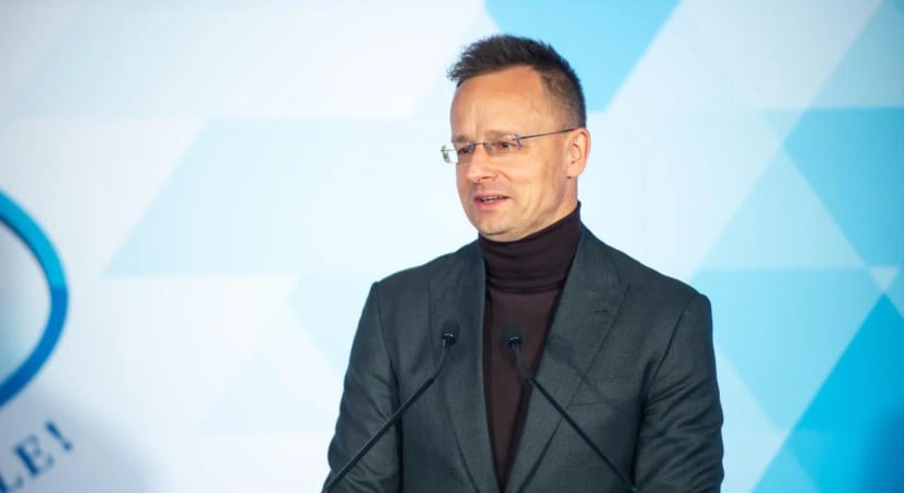 Vizsgálatot indít a nemzetbiztonsági bizottság Szijjártó Péter BYD-s munkavállalása miatt