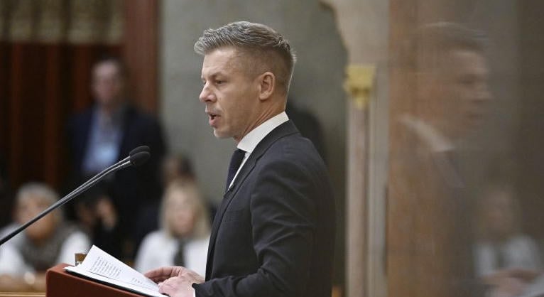 Itt a költségvetési terv: Megduplázzák a családi pótlékot, egy sor állami dolgozó kap béremelést