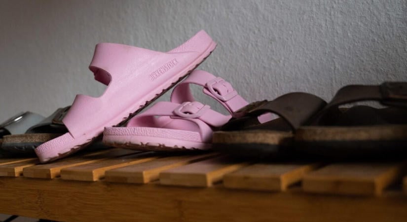 Megtiltotta a Lidlnek egy bíróság, hogy Birkenstock-koppintásokat áruljon