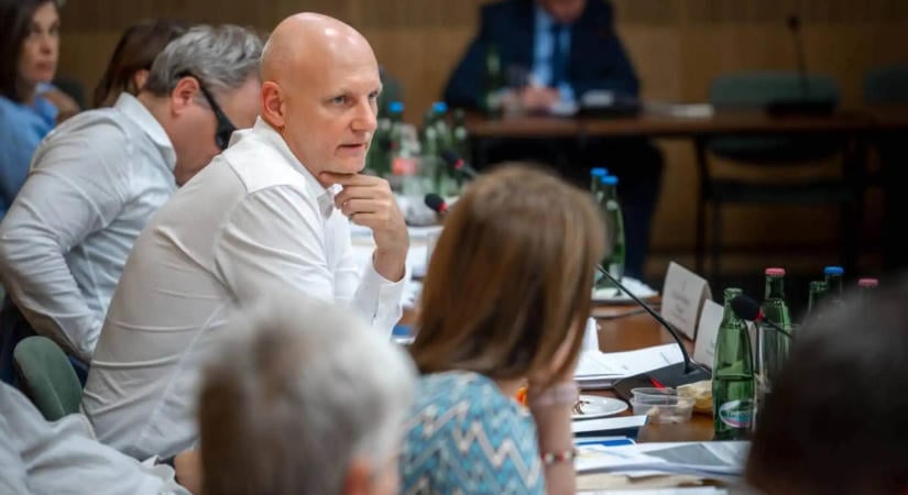 Tanács Zoltán már korábban lemondást javasolt, most távozik a HUN-REN vezetése
