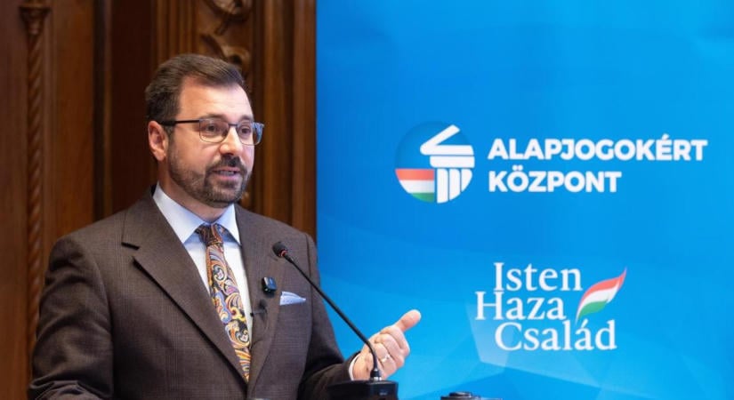Másfél milliós havi díjakat adtak maguknak Szánthóék, most feljelentés lett az ügyből