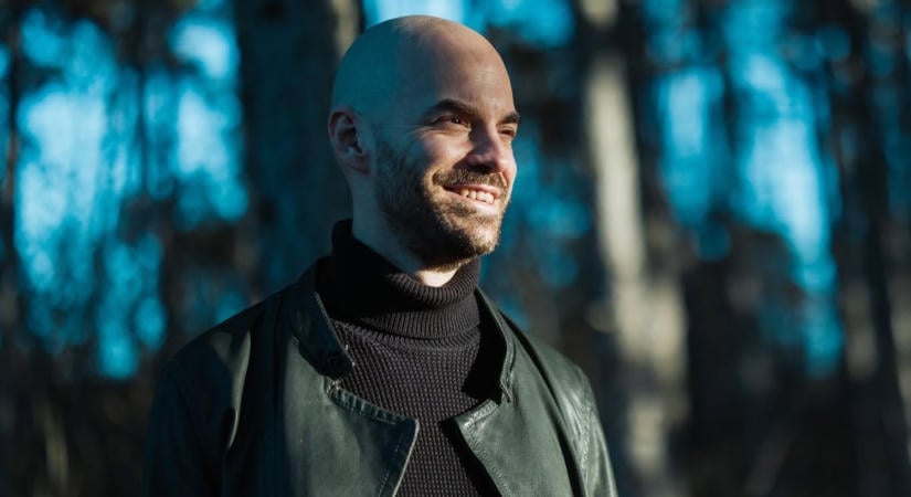PREMIER: Visszatért a kezdetekhez – megjelent Petruska új lemeze (ITT HALLGASD MEG)