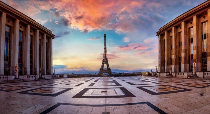 Éjszakai kijárási tilalom lépett életbe a francia városokban a megdöbbentő tüntetések után