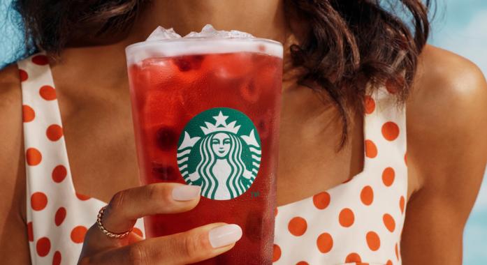 Könnyed textúrák, rétegzett ízek: itt vannak a Starbucks nyári újdonságai