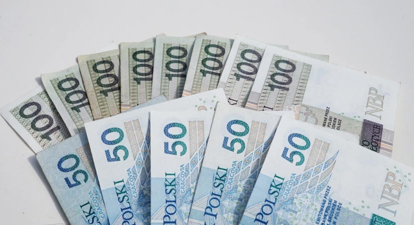 Leminősítette Lengyelországot a Moody's a romló költségvetési helyzet miatt