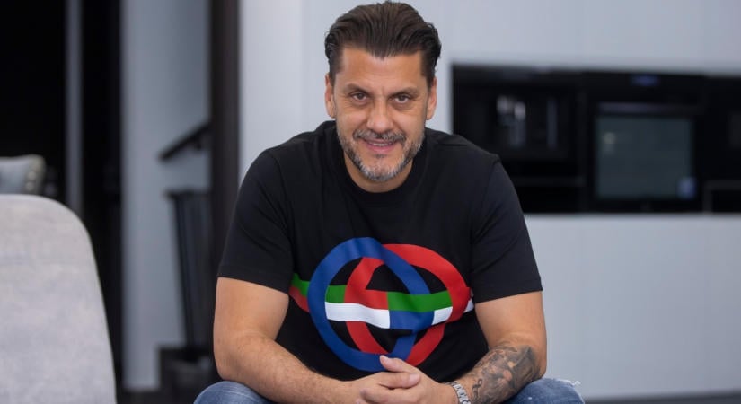Kökény Attila őszintén vallott a mellkisebbítő műtétjéről: évekig szégyellte a testét