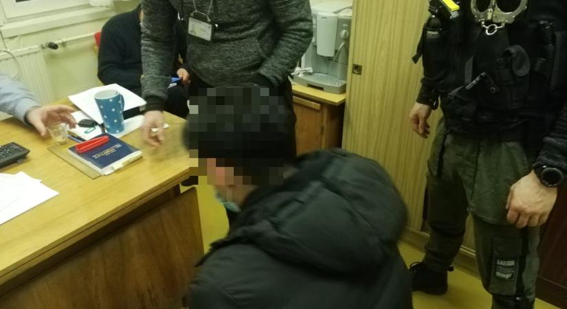 Szerdán késeltek a Teréz utcában, egy nap alatt elfogták az elkövetőt