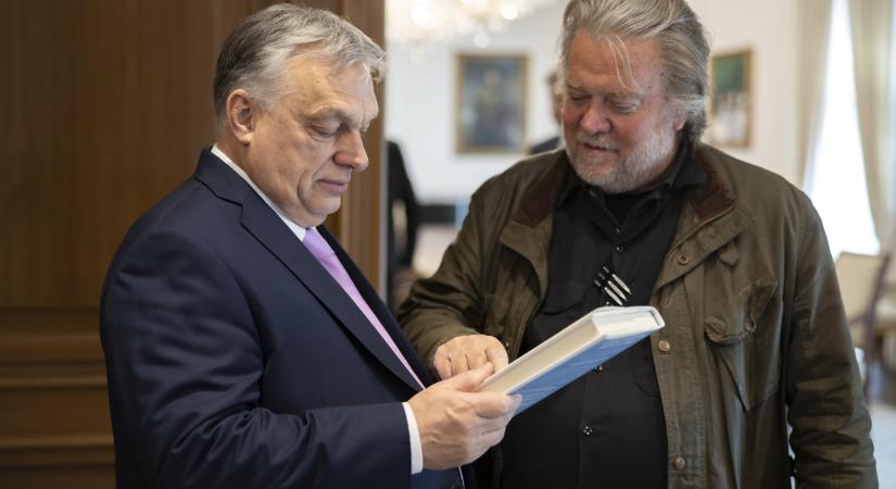 Orbánt is említette egy sms-váltásban Epstein és Steve Bannon, Trump korábbi főtanácsadója