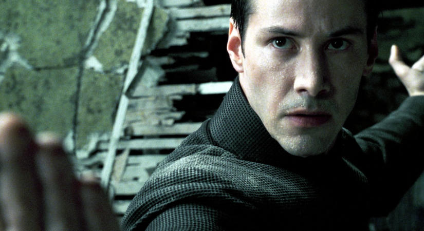 Mégis mi történt vele? Felismerhetetlenre öregedett Keanu Reeves! Ki se látszik az arca torzonborz, őszülő szakállából - Fotó